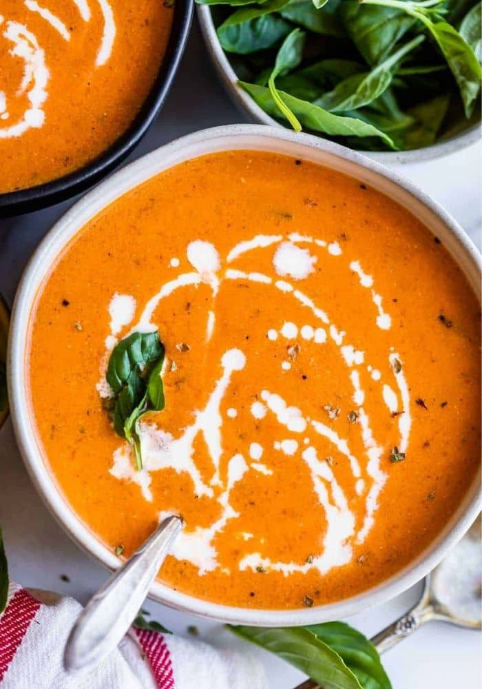 Easy Homemade Tomato Soup (30 Minutes)
