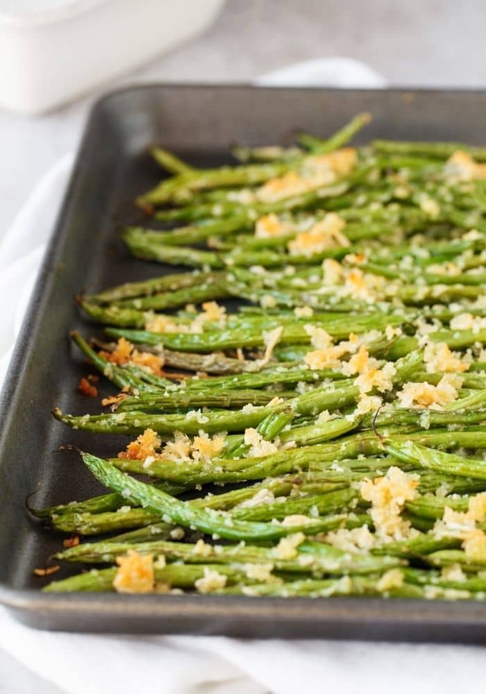 ROASTED PARMESAN GREEN BEANS