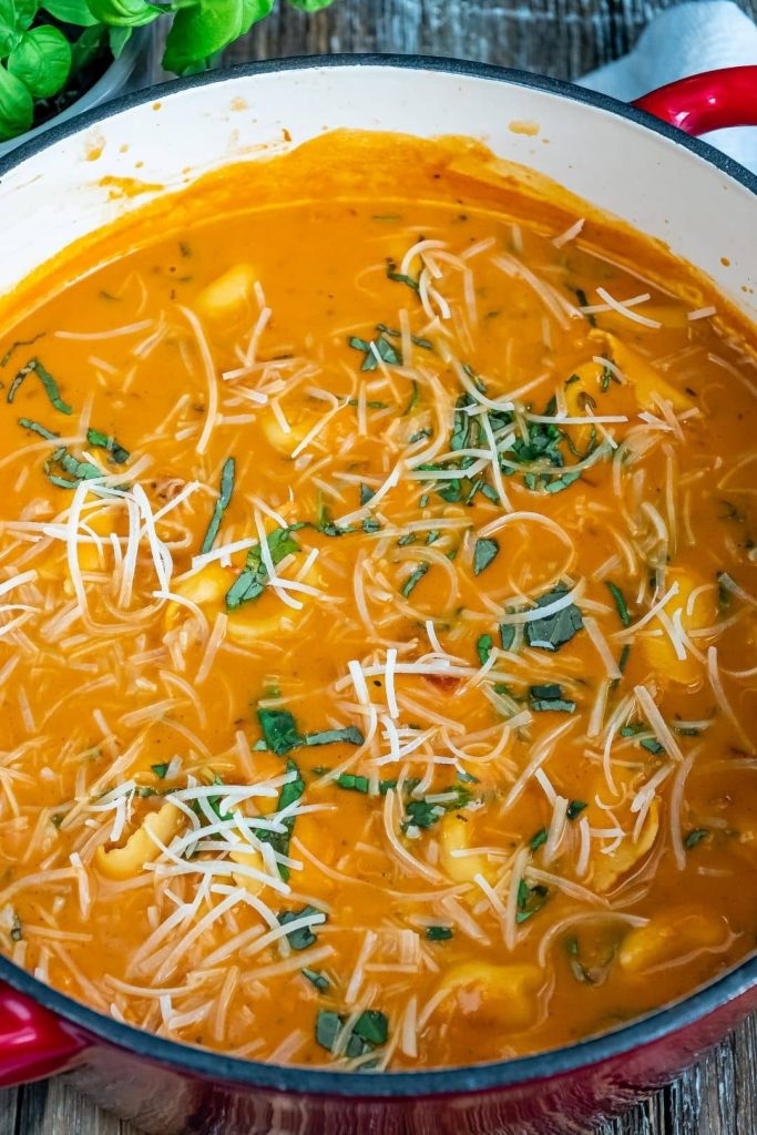 Creamy Tomato Tortellini Soup