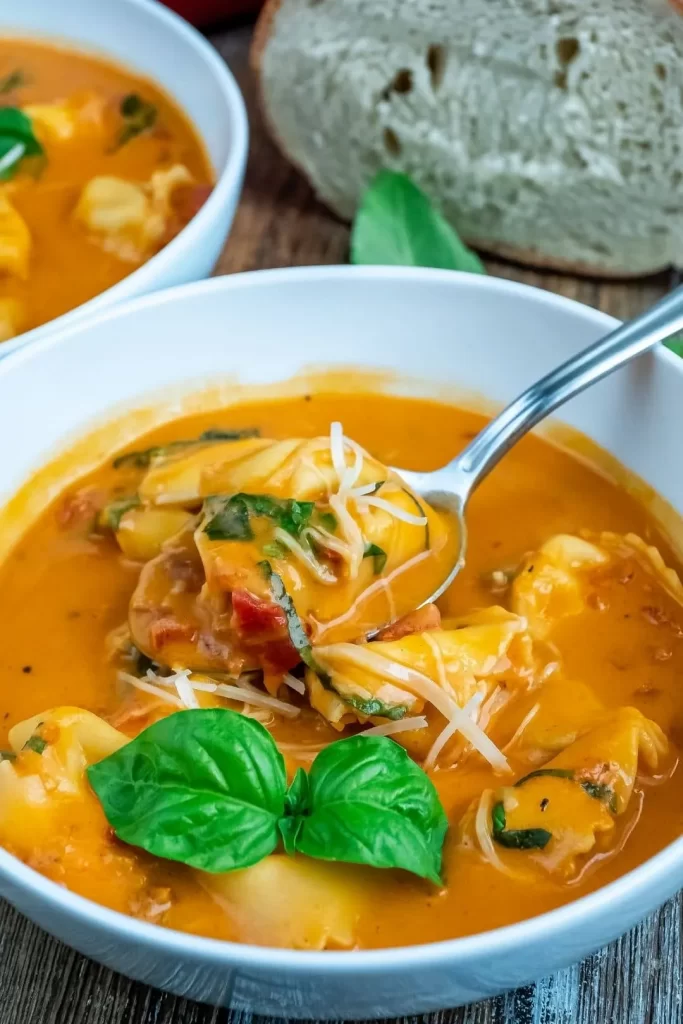 Creamy Tomato Tortellini Soup