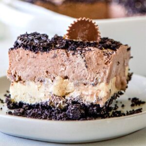 Chocolate Peanut Butter No-Bake Dessert